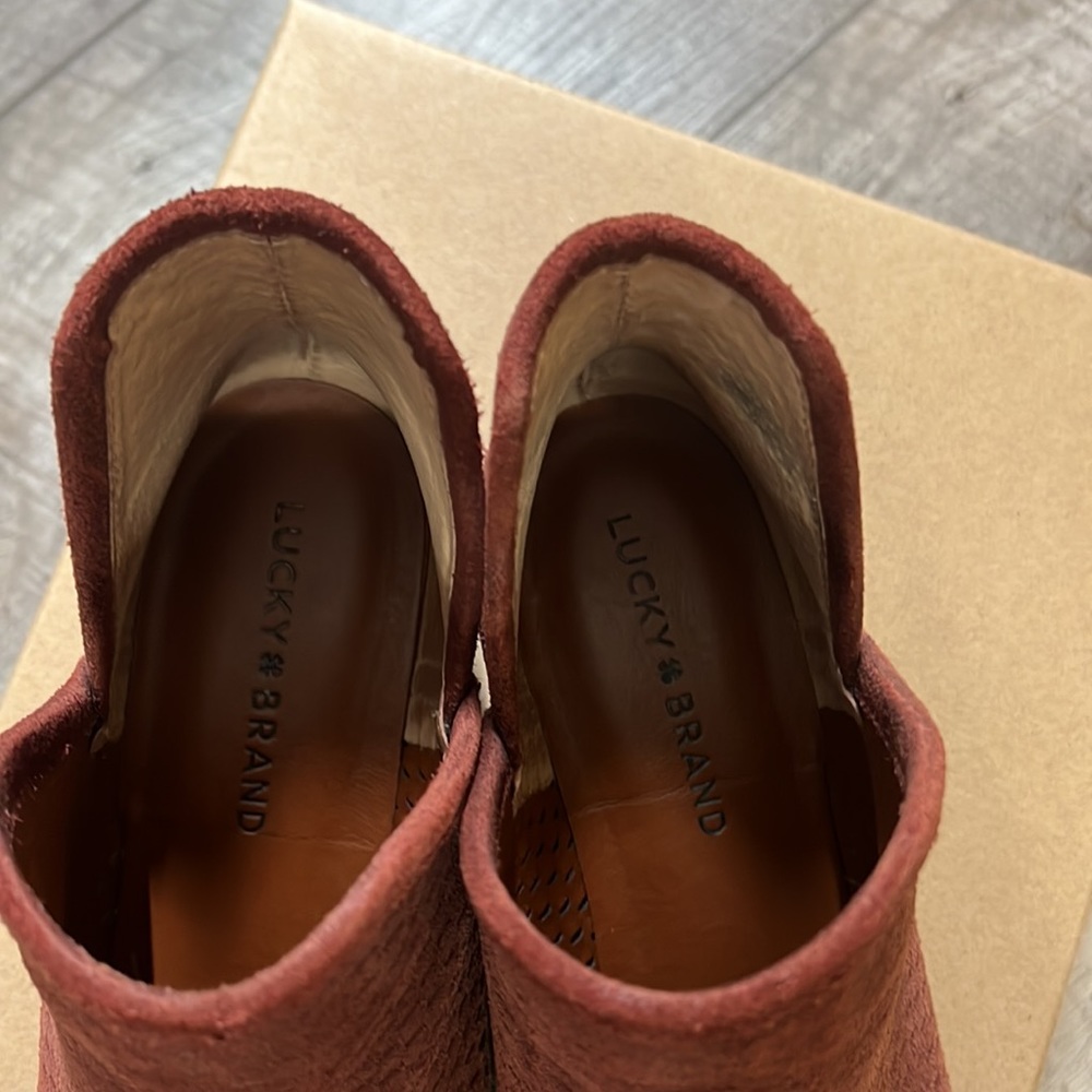 Boots - Picture 2 of 4
